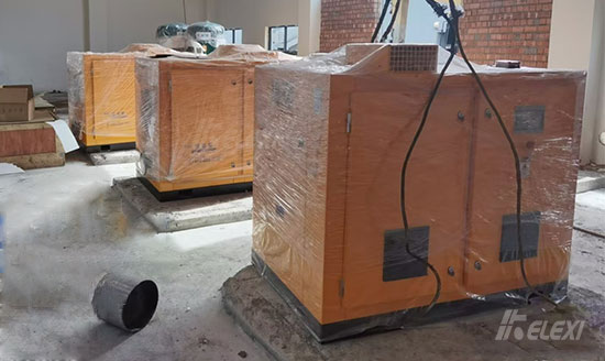 四川南充三台螺杆式污水曝气鼓风机就位待启用